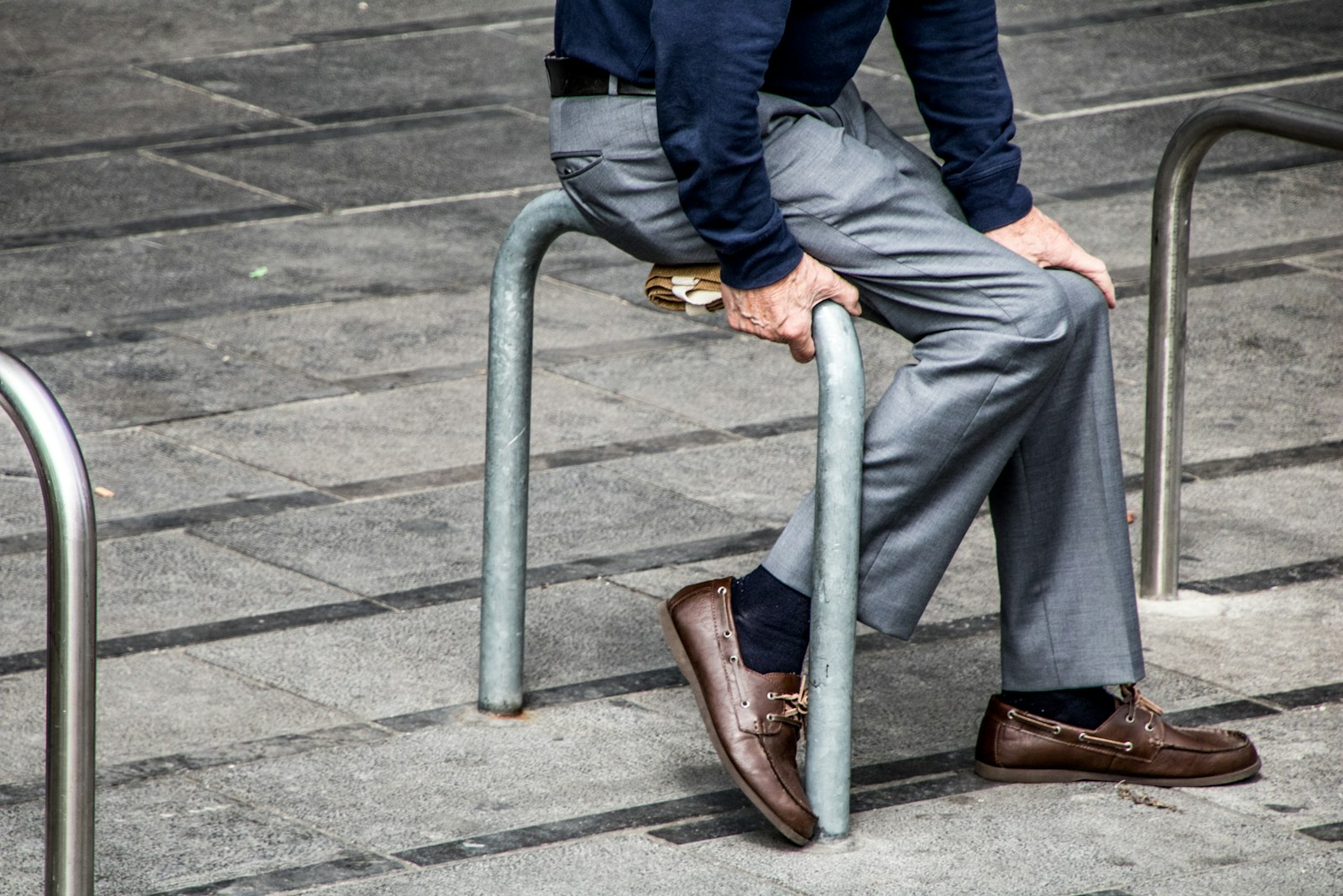 Quần dài bao nhiêu là vừa và cách lên lai cho gọn